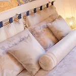 Uptown - Sabrina's Lovely Daire *